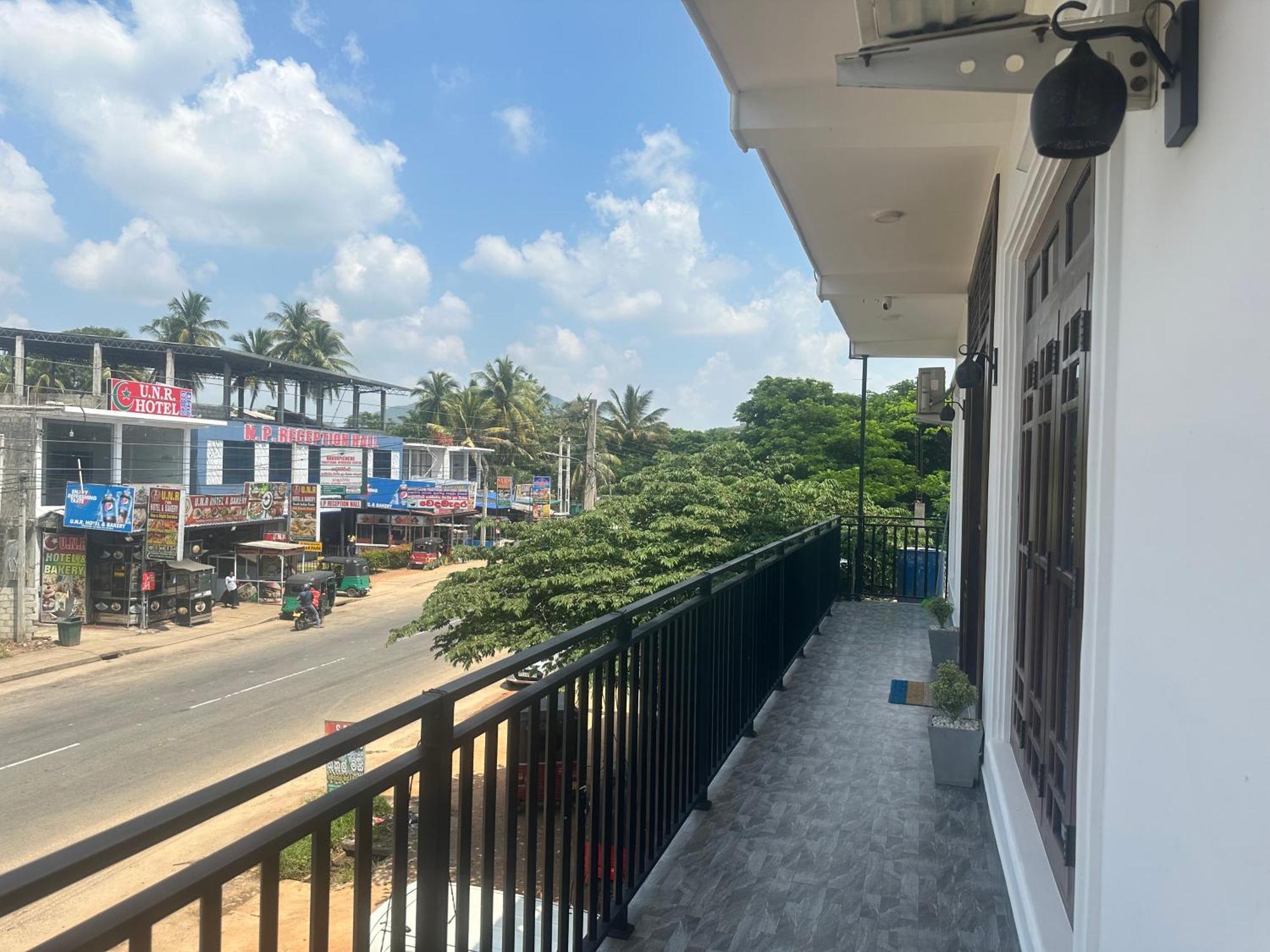 Sns Guest House Galewela Bagian luar foto